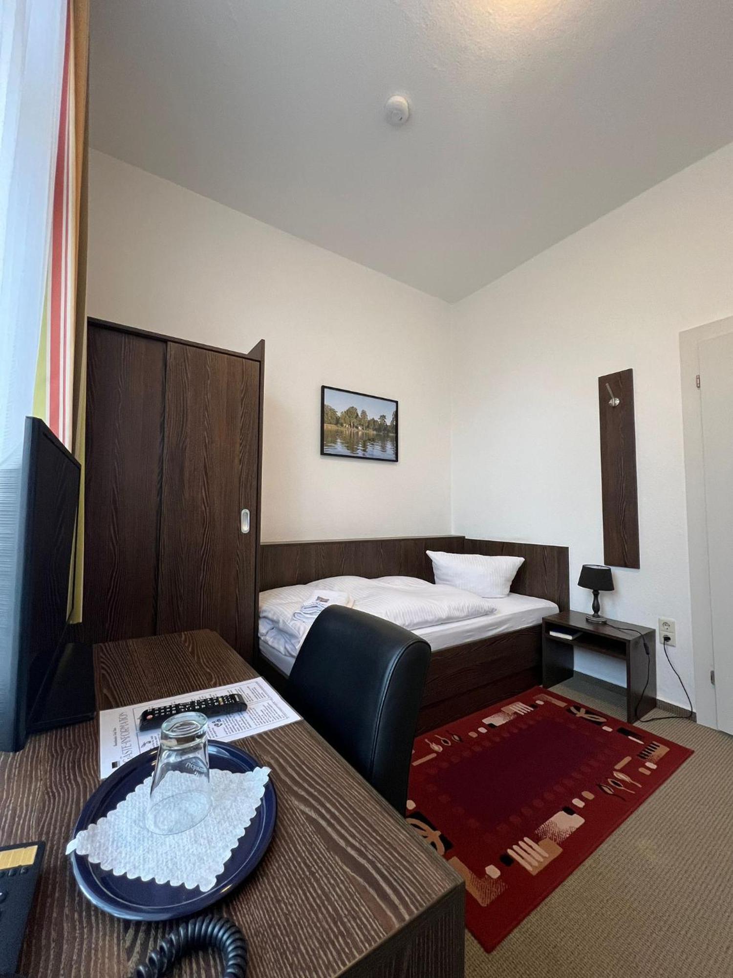 Hotel Seeschloesschen โกรสโคริส ภายนอก รูปภาพ